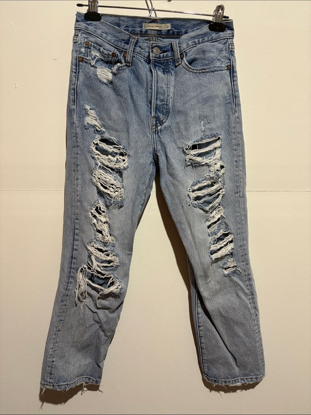 Levi's Women's Light Blue Straight Leg Distressed Jeans